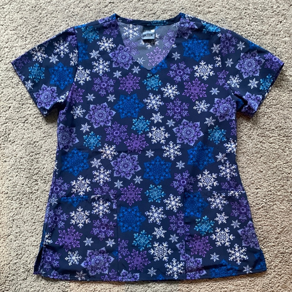 Scrub top
